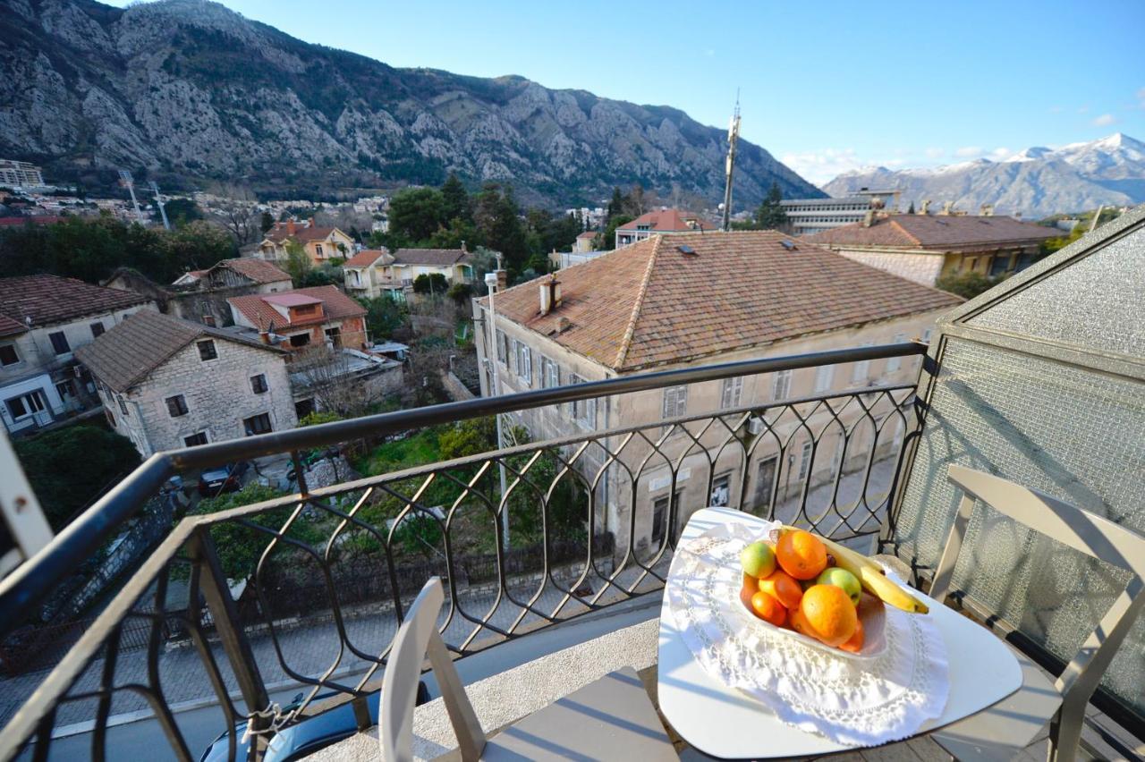 Stylish Apartment 22 Kotor Luaran gambar