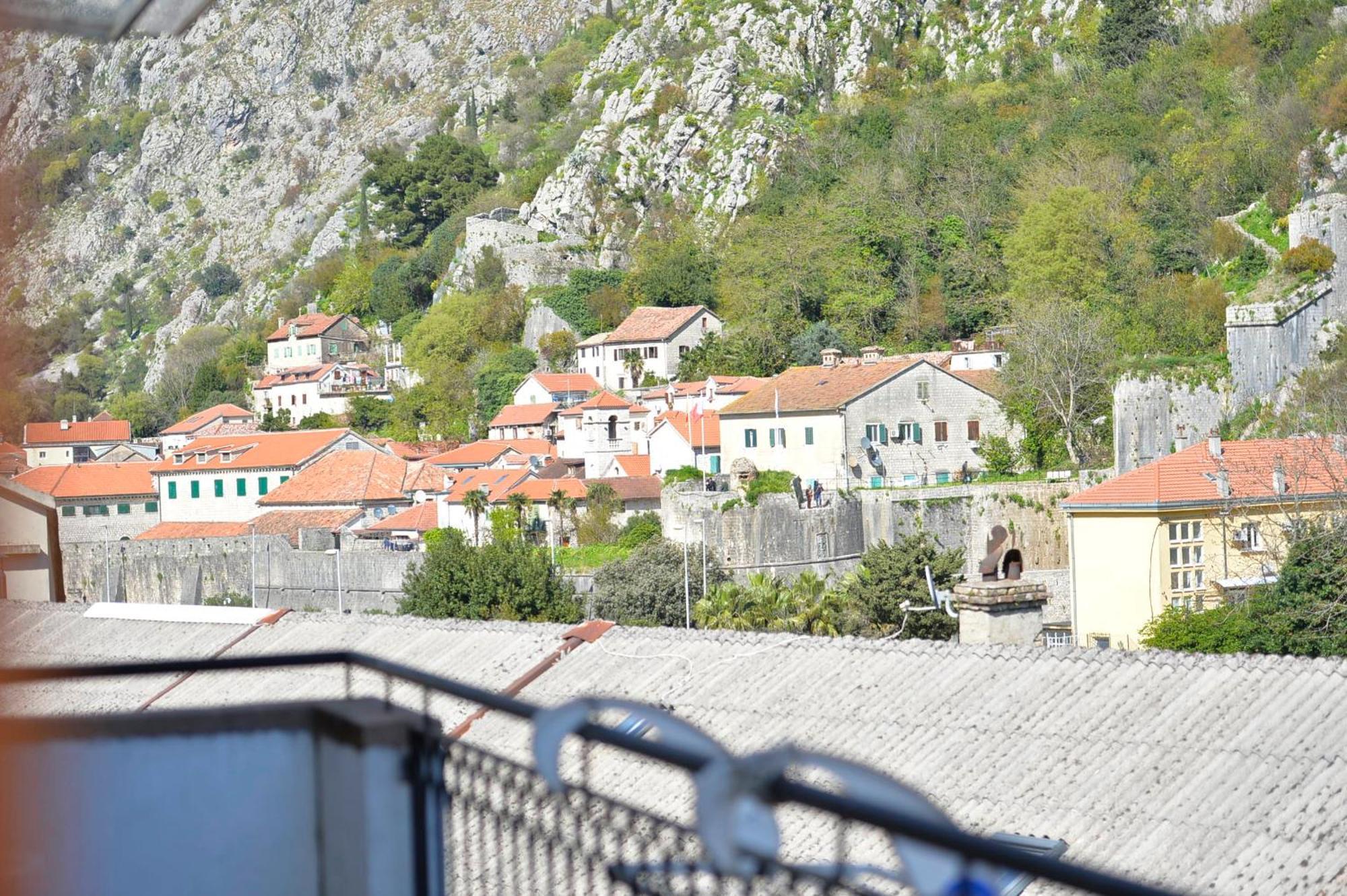 Stylish Apartment 22 Kotor Luaran gambar