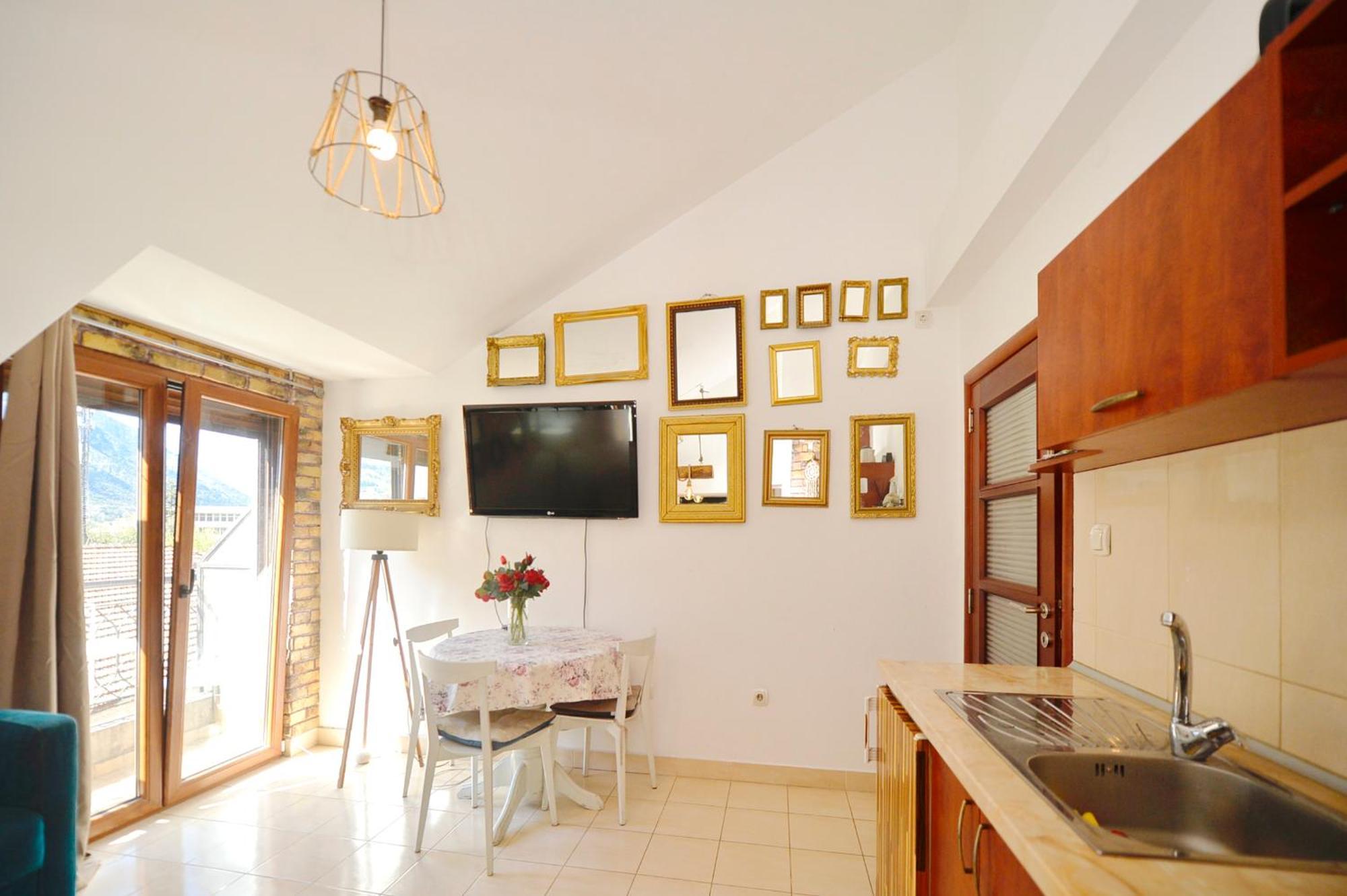 Stylish Apartment 22 Kotor Luaran gambar